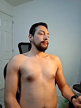 Andresarr93 online show from November 25, 2025, 8:31 pm