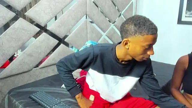 Snapshot of EvaxEmma chatting on March 4, 2026, 1:17 pm EvaxEmma online show from March 4, 2026, 1:17 pm