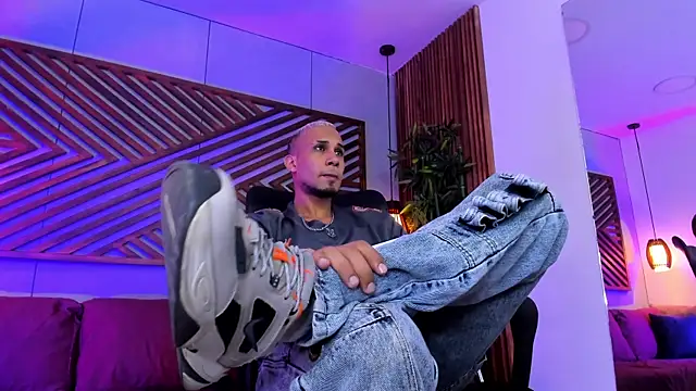 MagnusFrost online show from January 25, 2025, 11:11 pm