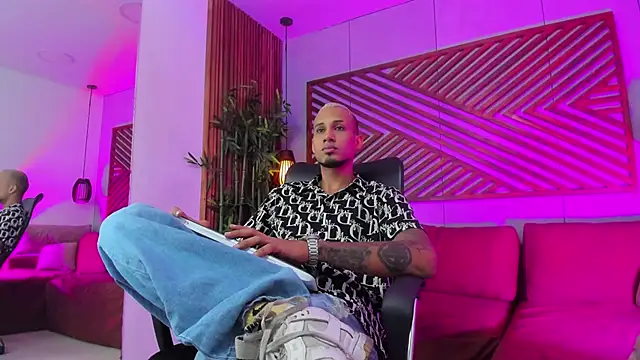 MagnusFrost online show from January 31, 2025, 7:29 pm