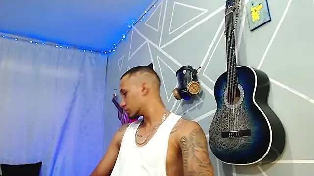 MagnusFrost online show from February 21, 2025, 9:22 pm