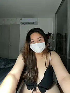 Snapshot of iamMalixxx chatting on December 15, 2024, 1:00 pm iamMalixxx online show from December 15, 2024, 1:00 pm