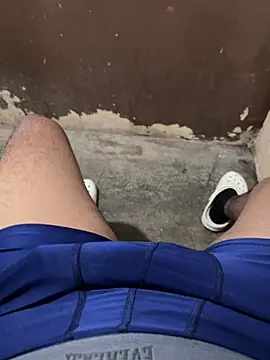 Snapshot of Luis455gomez chatting on December 11, 2024, 2:52 am Luis455gomez online show from December 11, 2024, 2:52 am