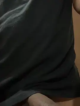 Snapshot of Luis455gomez chatting on February 17, 2026, 2:08 am Luis455gomez online show from February 17, 2026, 2:08 am