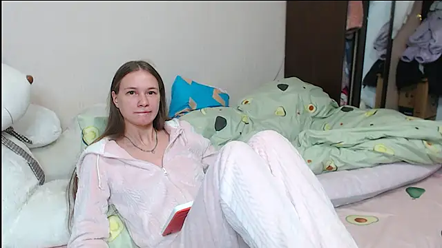 leila bambi  online show from January 22, 2025, 10:37 pm