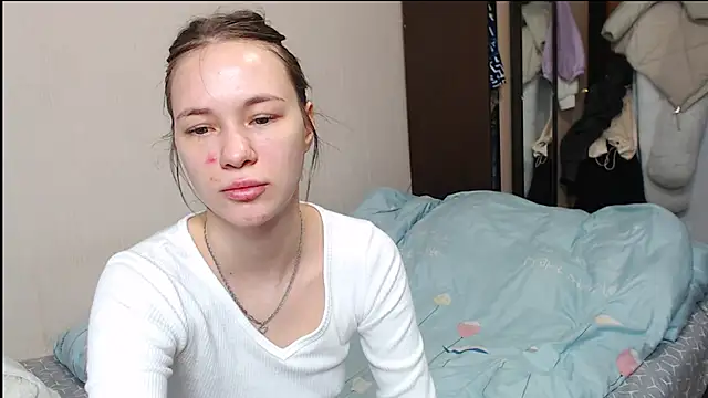 leila bambi  online show from February 6, 2025, 10:26 am