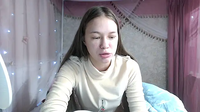 leila bambi  online show from December 22, 2025, 4:59 pm