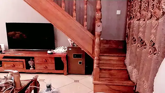 NIAN-er online show from January 19, 2025, 1:55 pm