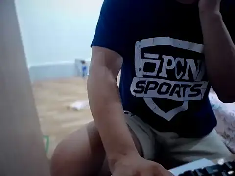 Cloudycockcare online show from October 26, 2025, 9:04 am