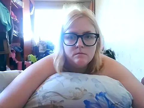 DesireMelissa online show from October 1, 2025, 8:31 am