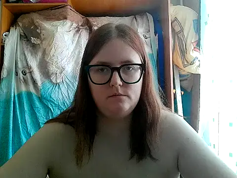 Snapshot of DesireMelissa chatting on April 21, 2026, 6:52 am DesireMelissa online show from April 21, 2026, 6:52 am