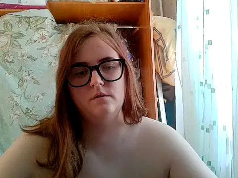 Snapshot of DesireMelissa chatting on May 28, 2026, 1:19 pm DesireMelissa online show from May 28, 2026, 1:19 pm