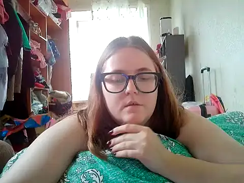 Snapshot of DesireMelissa chatting on June 29, 2026, 10:10 am DesireMelissa online show from June 29, 2026, 10:10 am