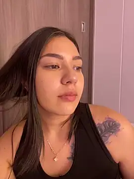 Snapshot of Latina_vanessa chatting on December 27, 2024, 12:39 am Latina vanessa online show from December 27, 2024, 12:39 am