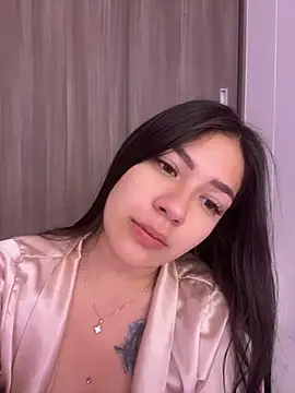 Snapshot of Latina_vanessa chatting on January 9, 2025, 3:36 am Latina vanessa online show from January 9, 2025, 3:36 am