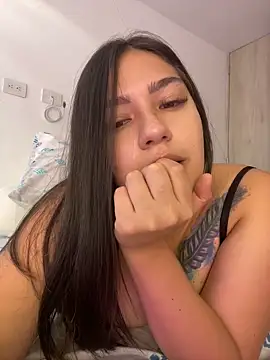 Snapshot of Latina_vanessa chatting on January 31, 2025, 10:21 pm Latina vanessa online show from January 31, 2025, 10:21 pm