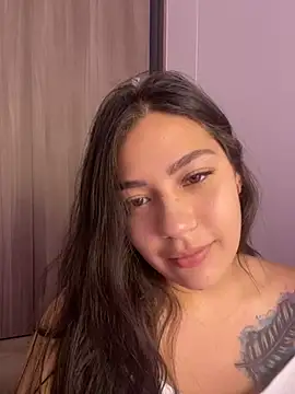 Snapshot of Latina_vanessa chatting on February 2, 2025, 11:11 pm Latina vanessa online show from February 2, 2025, 11:11 pm