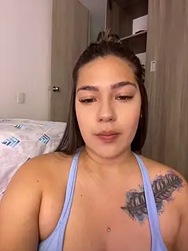 Snapshot of Latina_vanessa chatting on February 3, 2025, 10:21 pm Latina vanessa online show from February 3, 2025, 10:21 pm