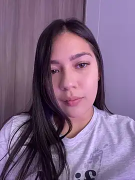 Snapshot of Latina_vanessa chatting on February 4, 2025, 10:24 pm Latina vanessa online show from February 4, 2025, 10:24 pm