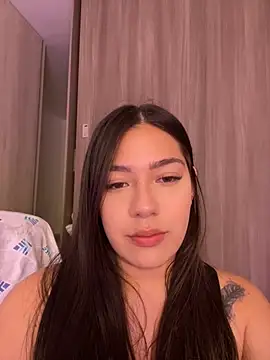 Snapshot of Latina_vanessa chatting on February 6, 2025, 11:48 pm Latina vanessa online show from February 6, 2025, 11:48 pm