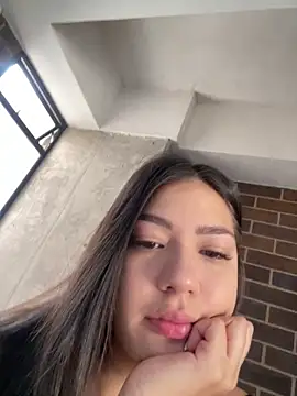 Latina vanessa online show from April 14, 2026, 1:17 pm