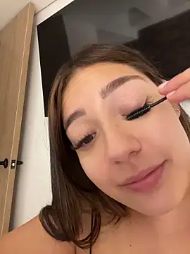 Snapshot of Latina_vanessa chatting on June 19, 2026, 1:43 am Latina vanessa online show from June 19, 2026, 1:43 am