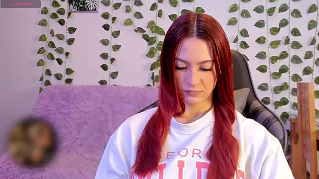 Amypond   online show from February 10, 2025, 4:14 pm