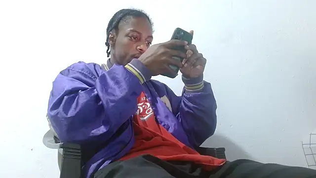 Larry-n-clouds online show from February 22, 2026, 2:56 am