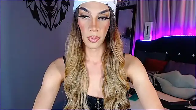 camila hootie online show from December 16, 2024, 2:36 am