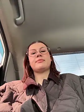 RinaCat online show from April 11, 2026, 5:12 am