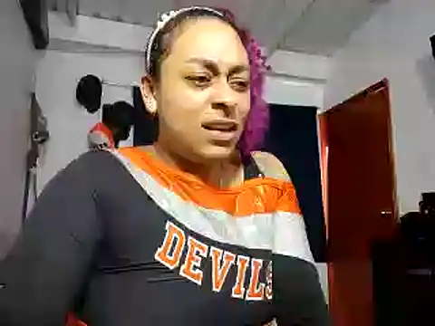 Cata Blue   online show from January 30, 2025, 5:49 pm