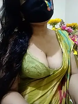 Snapshot of Ameera19 chatting on July 14, 2026, 9:31 pm Ameera19 online show from July 14, 2026, 9:31 pm