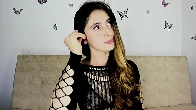 Nicol Swift  online show from January 11, 2025, 2:41 am