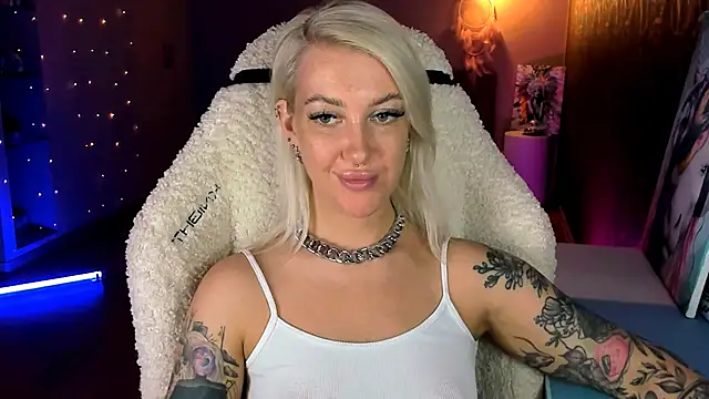 Snapshot of tykioty_Miley chatting on March 27, 2026, 1:22 pm tykioty Miley online show from March 27, 2026, 1:22 pm