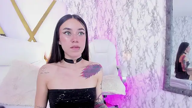 Snapshot of Athziry_ chatting on December 10, 2024, 12:28 am Athziry online show from December 10, 2024, 12:28 am