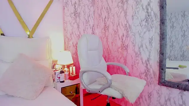 Snapshot of Athziry_ chatting on December 13, 2024, 12:42 am Athziry online show from December 13, 2024, 12:42 am