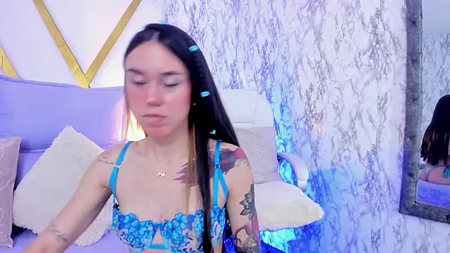 Snapshot of Athziry_ chatting on January 10, 2025, 2:23 pm Athziry online show from January 10, 2025, 2:23 pm