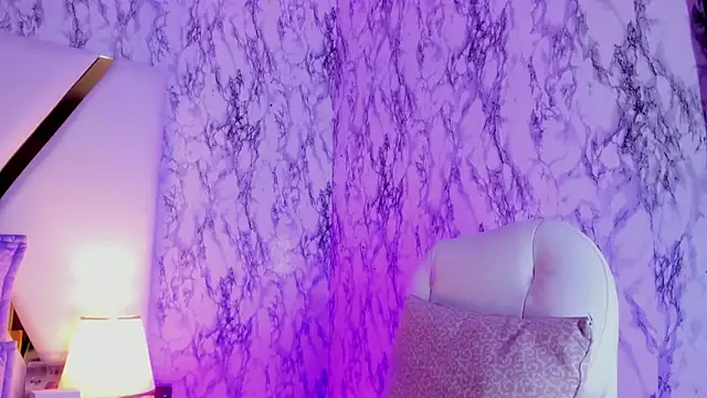 Snapshot of Athziry_ chatting on March 7, 2025, 9:48 pm Athziry online show from March 7, 2025, 9:48 pm