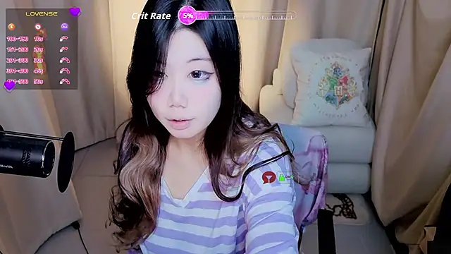 Snapshot of CryKuro_ chatting on September 8, 2025, 3:00 pm CryKuro  online show from September 8, 2025, 3:00 pm