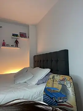 soy paulina online show from December 22, 2024, 1:23 am