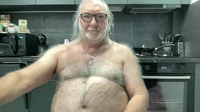Snapshot of EroticVenetian chatting on July 16, 2026, 5:46 am EroticVenetian online show from July 16, 2026, 5:46 am