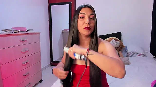 Snapshot of Karla_hernandez_ chatting on March 5, 2026, 2:18 am Karla hernandez online show from March 5, 2026, 2:18 am