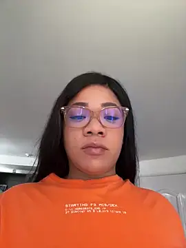 ashley Tompson1 online show from December 19, 2025, 12:23 pm