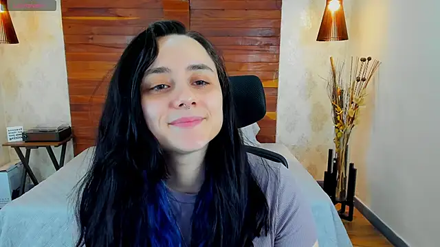 KatherineBond online show from February 1, 2025, 9:40 pm