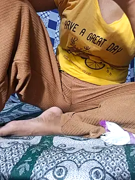 Priya Bong online show from September 12, 2025, 5:02 pm