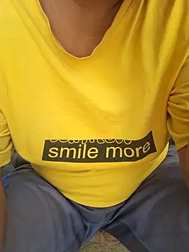 Priya Bong online show from October 9, 2025, 7:28 am