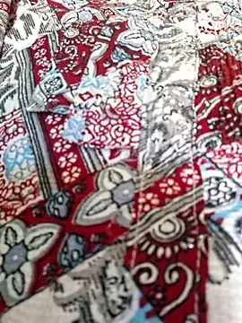 Priya Bong online show from April 12, 2026, 3:44 am