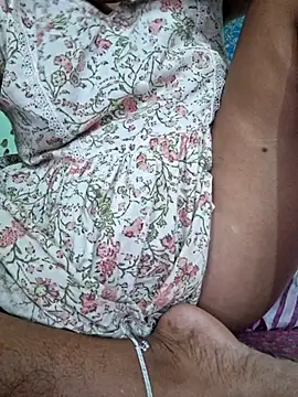 Priya Bong online show from July 5, 2026, 2:07 am