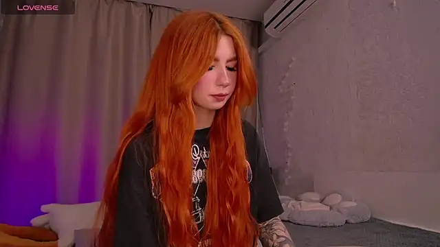 Snapshot of Evaa_Moonn_ chatting on March 10, 2025, 9:10 am Evaa Moonn  online show from March 10, 2025, 9:10 am