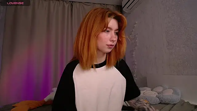 Snapshot of Evaa_Moonn_ chatting on September 14, 2025, 11:09 am Evaa Moonn  online show from September 14, 2025, 11:09 am